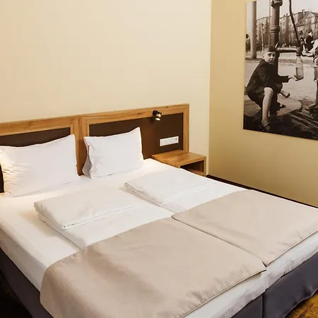 Otel Jakubowy 3*