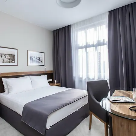 Jakubowy 3* גדינייה